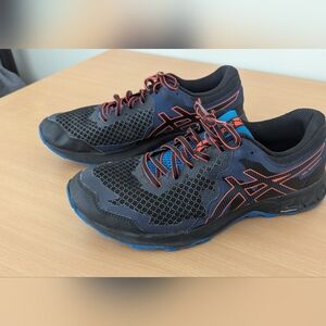 Grip Drip Trail Shoes